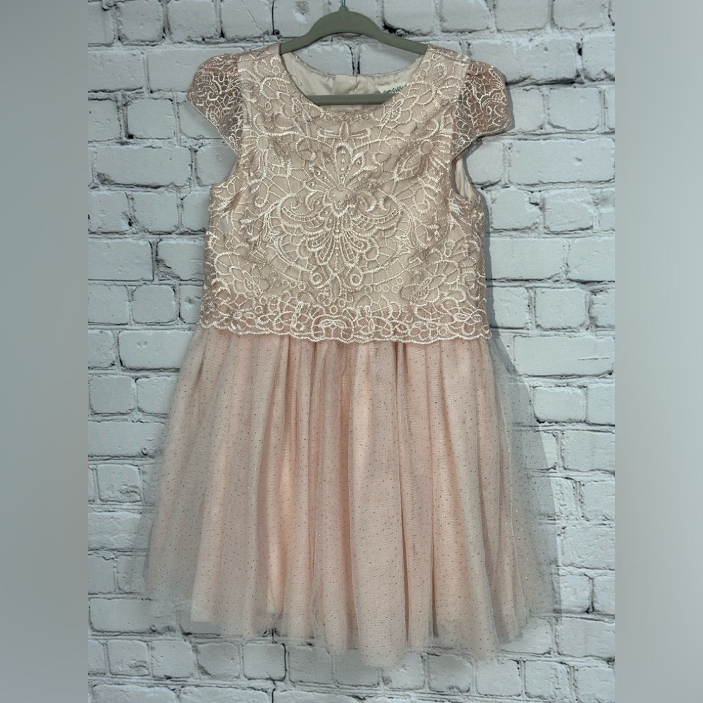 Elegant Cream Lace Kids Dress Size 6